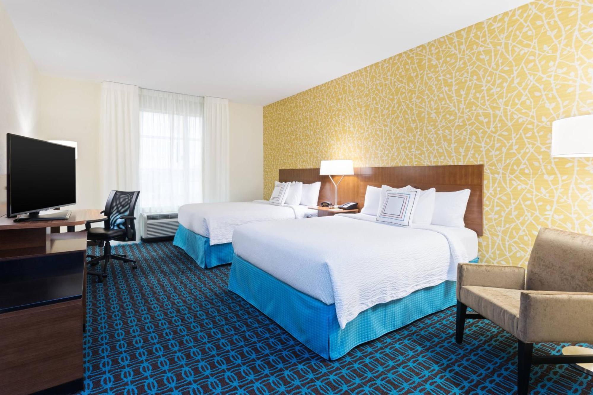 Fairfield & By Marriott Stockton Hotel