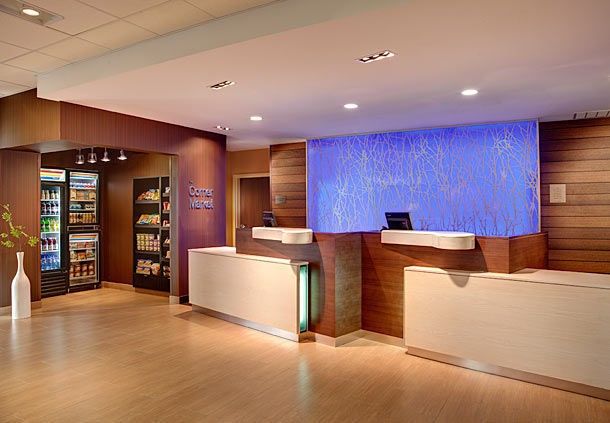 Hotel Fairfield & By Marriott Stockton
